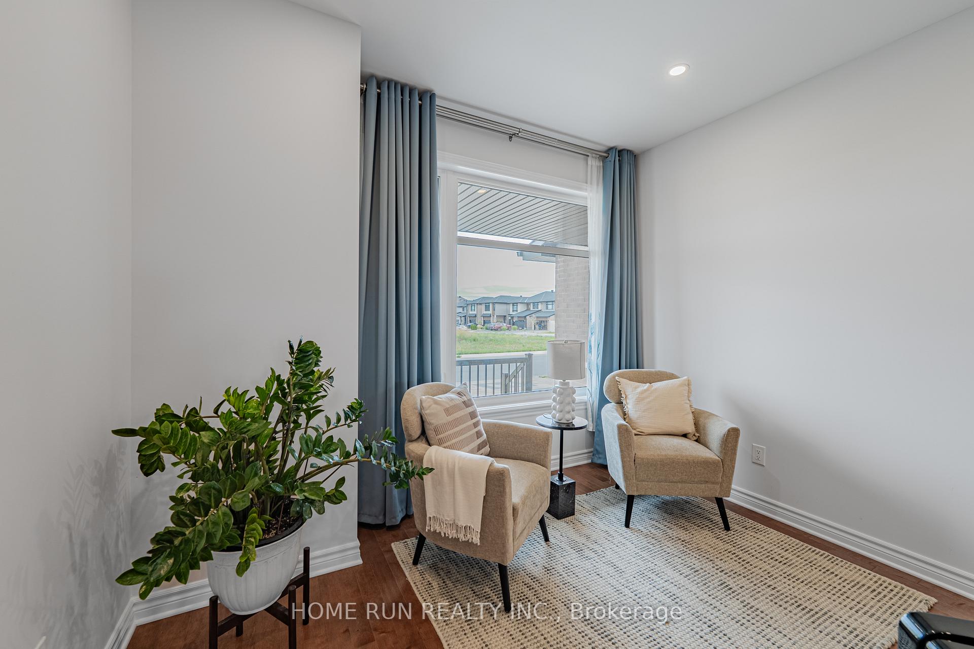 Photo 7 of 609 Triangle Street, Ottawa, Kanata - Emerald Meadows/Trailwest — HOMEH
