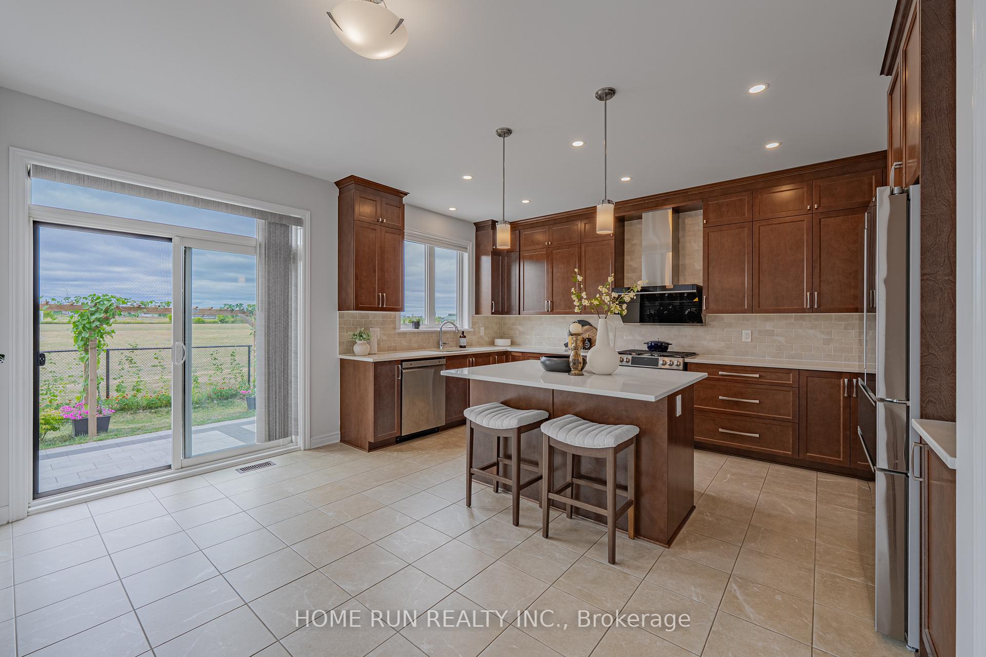 Photo 12 of 609 Triangle Street, Ottawa, Kanata - Emerald Meadows/Trailwest — HOMEH