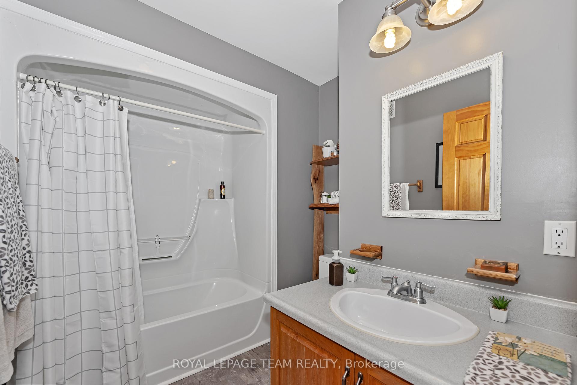 Photo 18 of 7645 Settlers Way, Ottawa, Rideau Twp S of Reg Rd 6 W of Mccordick Rd. — HOMEH