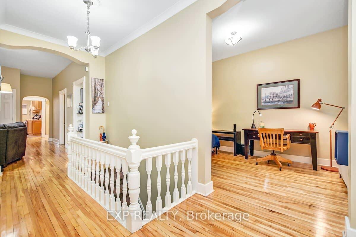 Photo 3 of 110 Bruyere Street, Ottawa, Lower Town/Byward Market — HOMEH