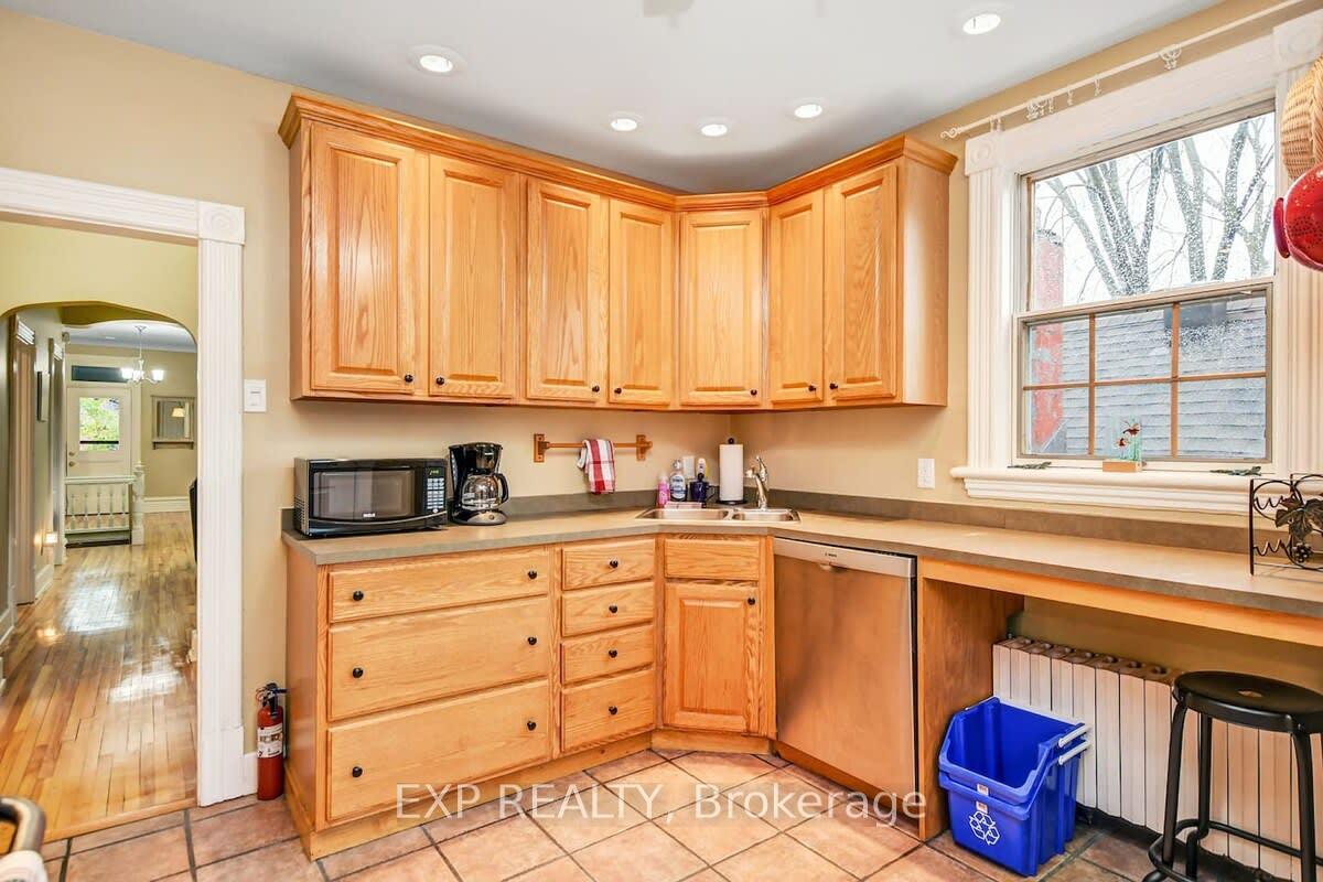 Photo 11 of 110 Bruyere Street, Ottawa, Lower Town/Byward Market — HOMEH