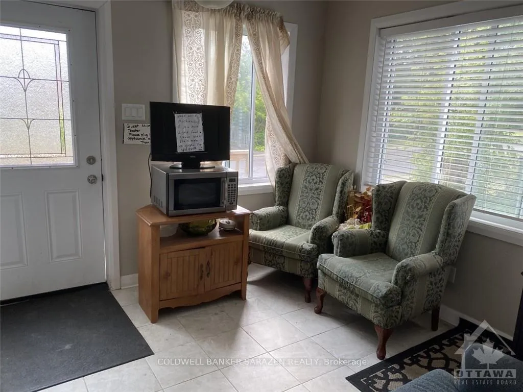 Photo 12 of 1256 Kitchener Avenue, Ottawa, Ellwood — HOMEH