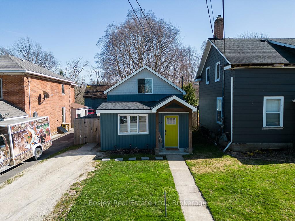 Front of 153 Trowbridge Street W