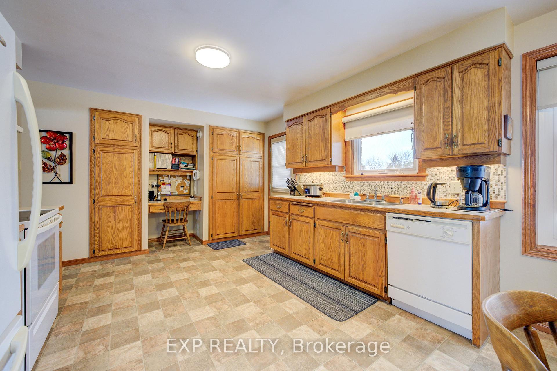 Photo 10 of 7134 Wellington Rd 11, Mapleton, Rural Mapleton — HOMEH