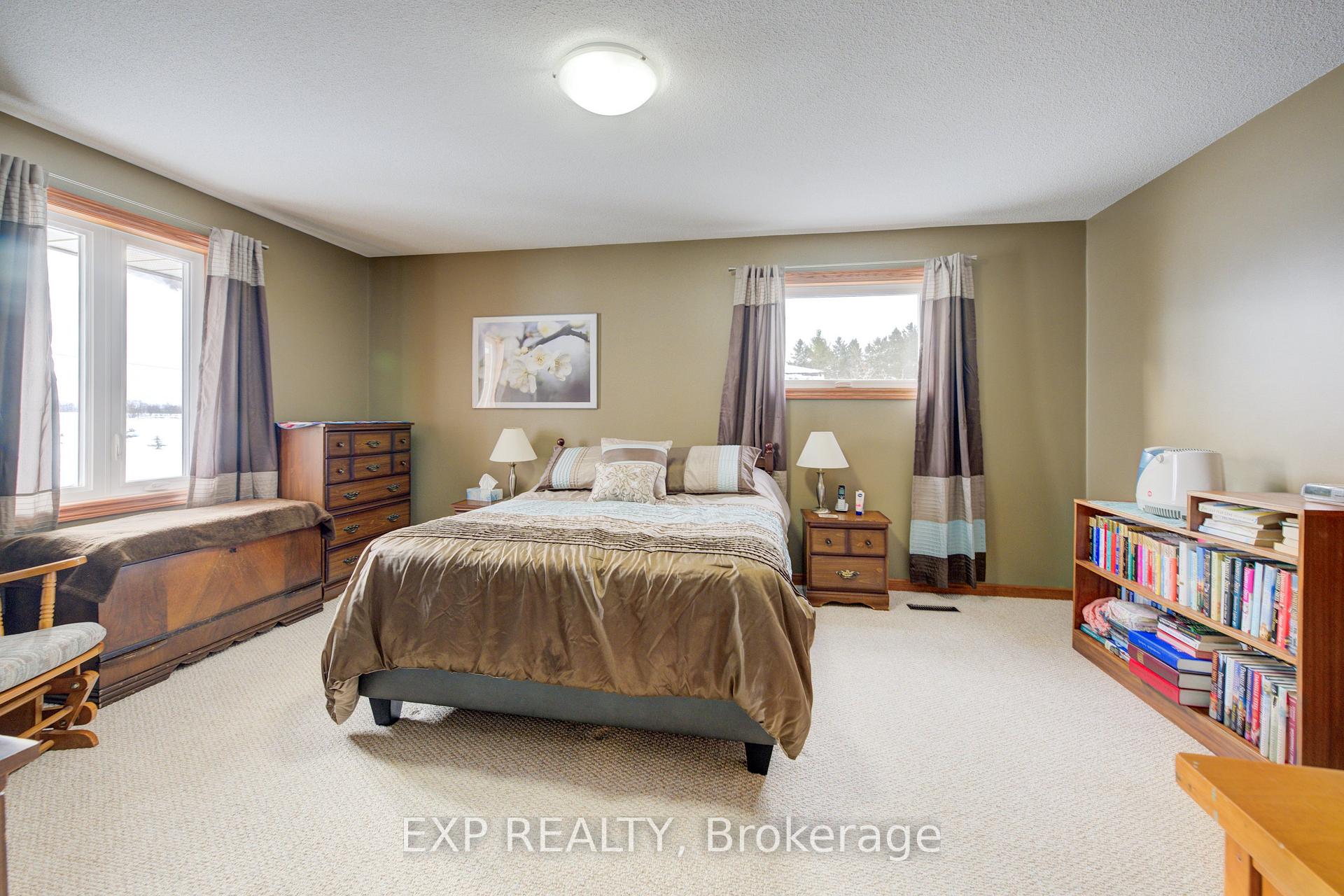 Photo 16 of 7134 Wellington Rd 11, Mapleton, Rural Mapleton — HOMEH