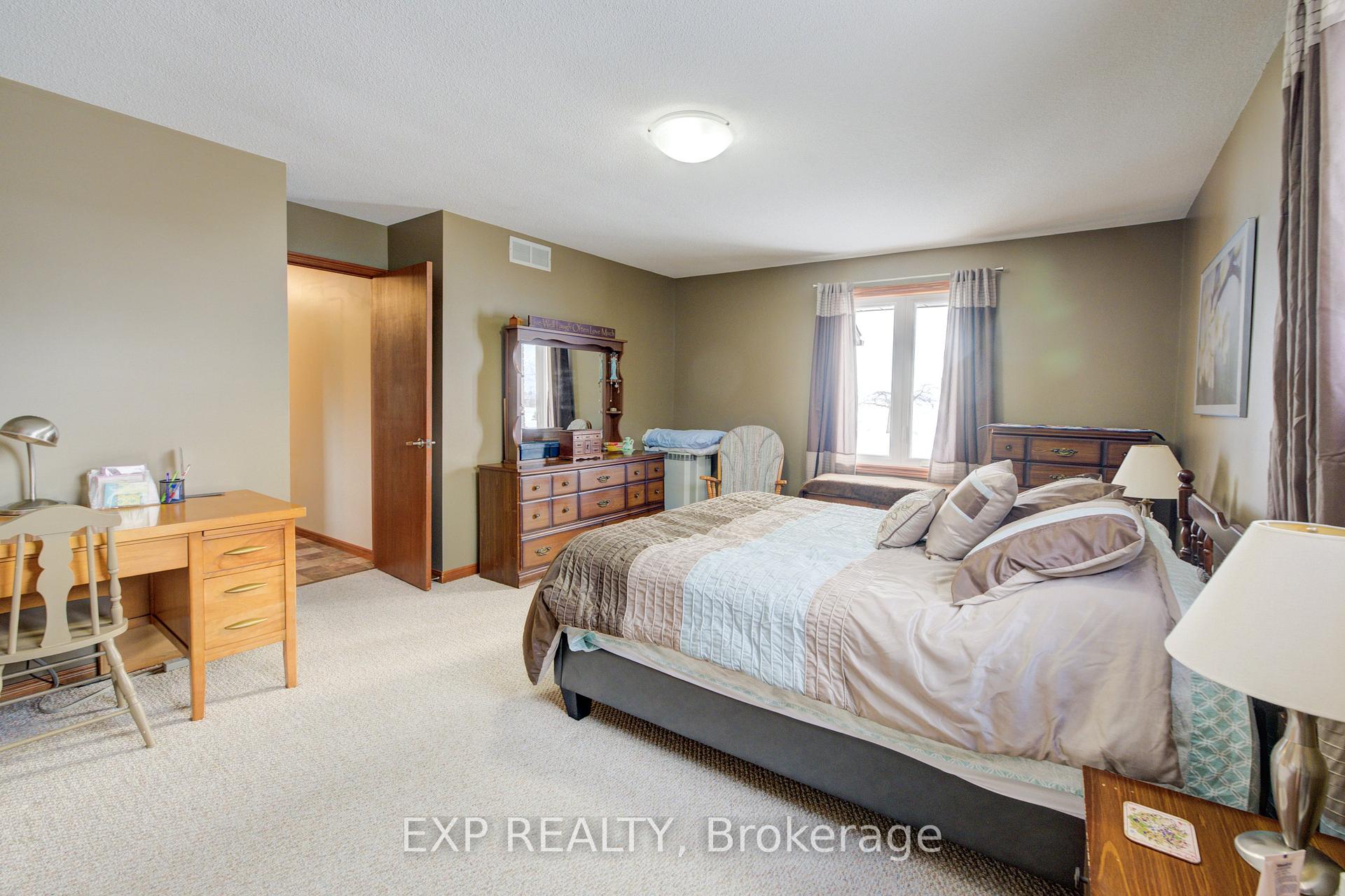 Photo 17 of 7134 Wellington Rd 11, Mapleton, Rural Mapleton — HOMEH