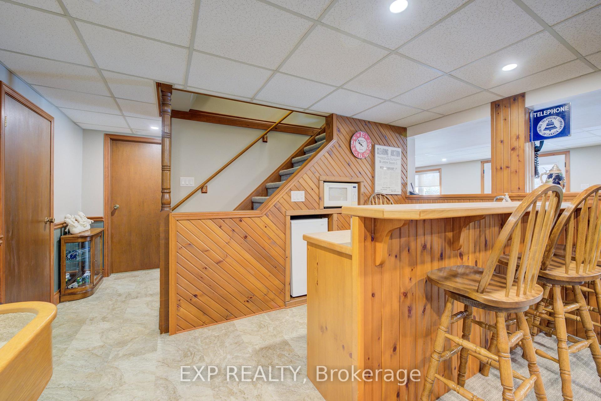 Photo 19 of 7134 Wellington Rd 11, Mapleton, Rural Mapleton — HOMEH