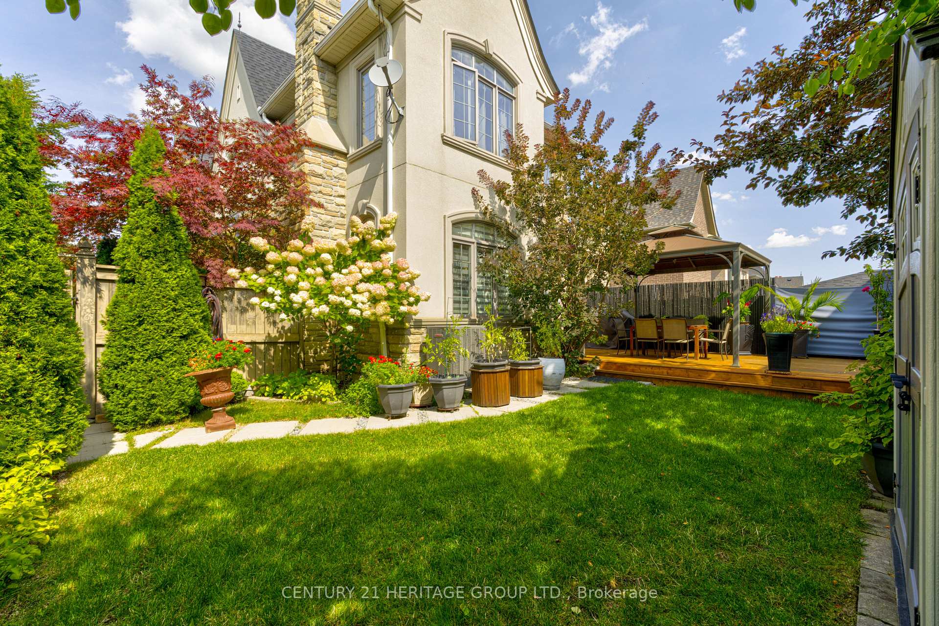 Photo 32 of 57 Robert Berry Crescent, King, King City — HOMEH