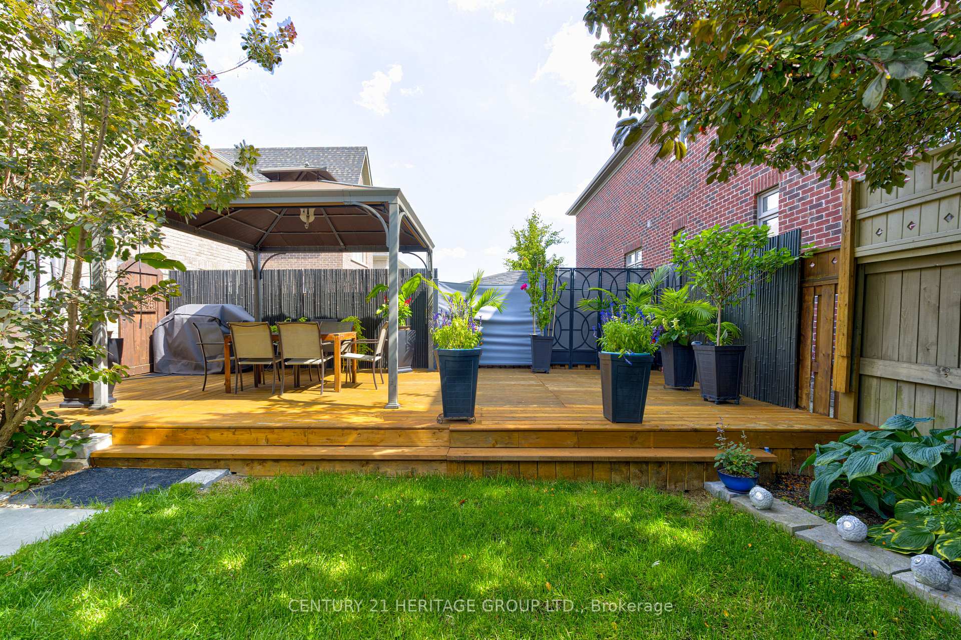 Photo 34 of 57 Robert Berry Crescent, King, King City — HOMEH