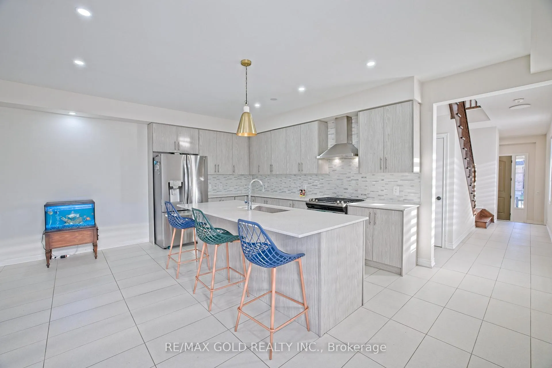Photo 7 of 71 Gloria Street, Kitchener — HOMEH