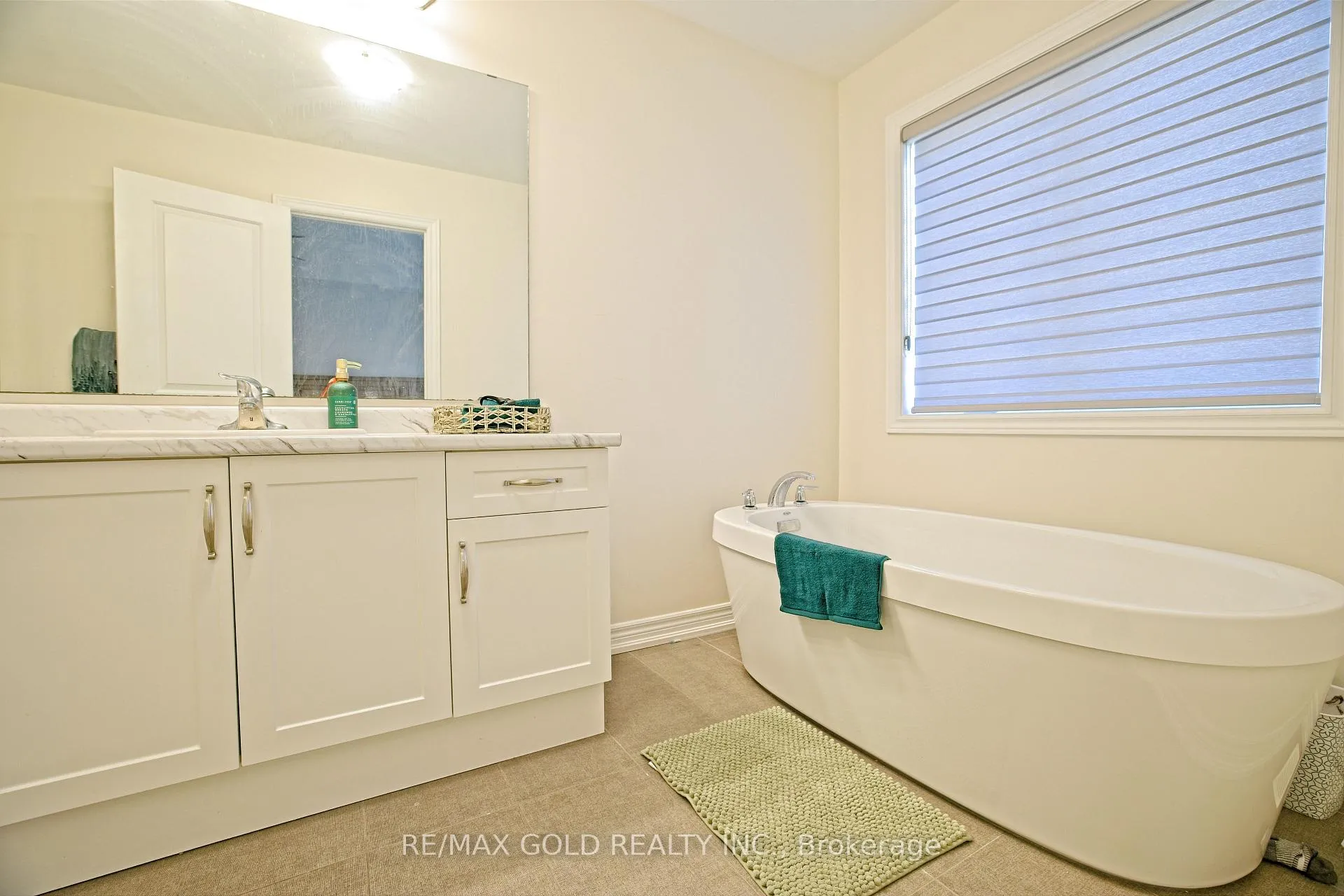 Photo 30 of 71 Gloria Street, Kitchener — HOMEH