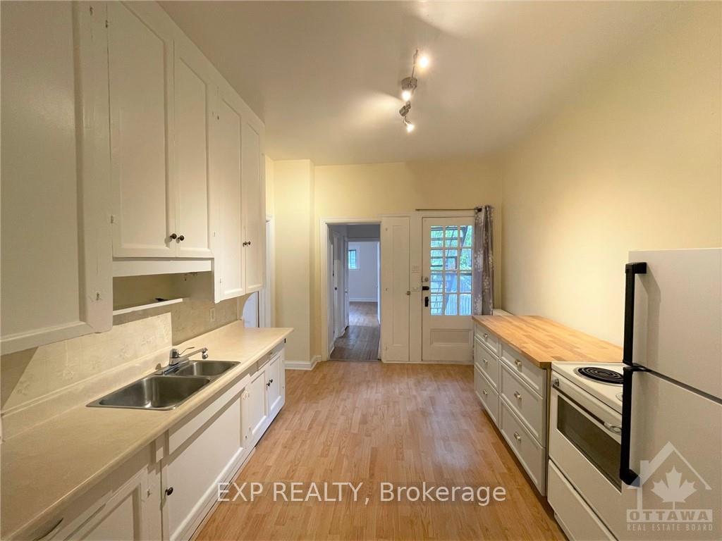 Photo 5 of Unit A, 166 Stewart Street, Ottawa, Sandy Hill — HOMEH