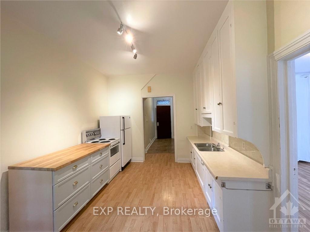 Photo 7 of Unit A, 166 Stewart Street, Ottawa, Sandy Hill — HOMEH