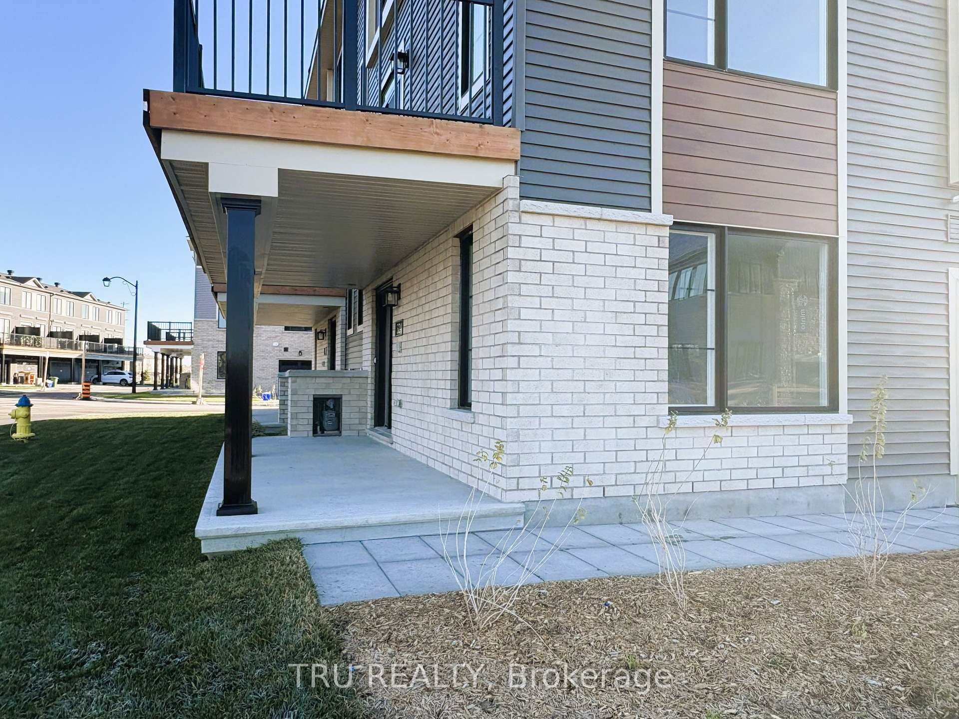 Photo 2 of 324 Clearpath Private, Ottawa, Kanata - Kanata Lakes/Heritage Hills — HOMEH