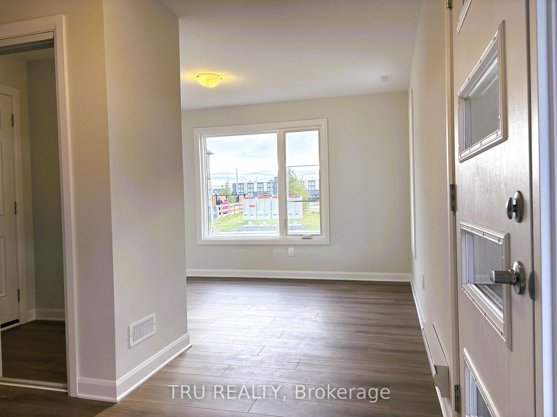 Photo 6 of 324 Clearpath Private, Ottawa, Kanata - Kanata Lakes/Heritage Hills — HOMEH