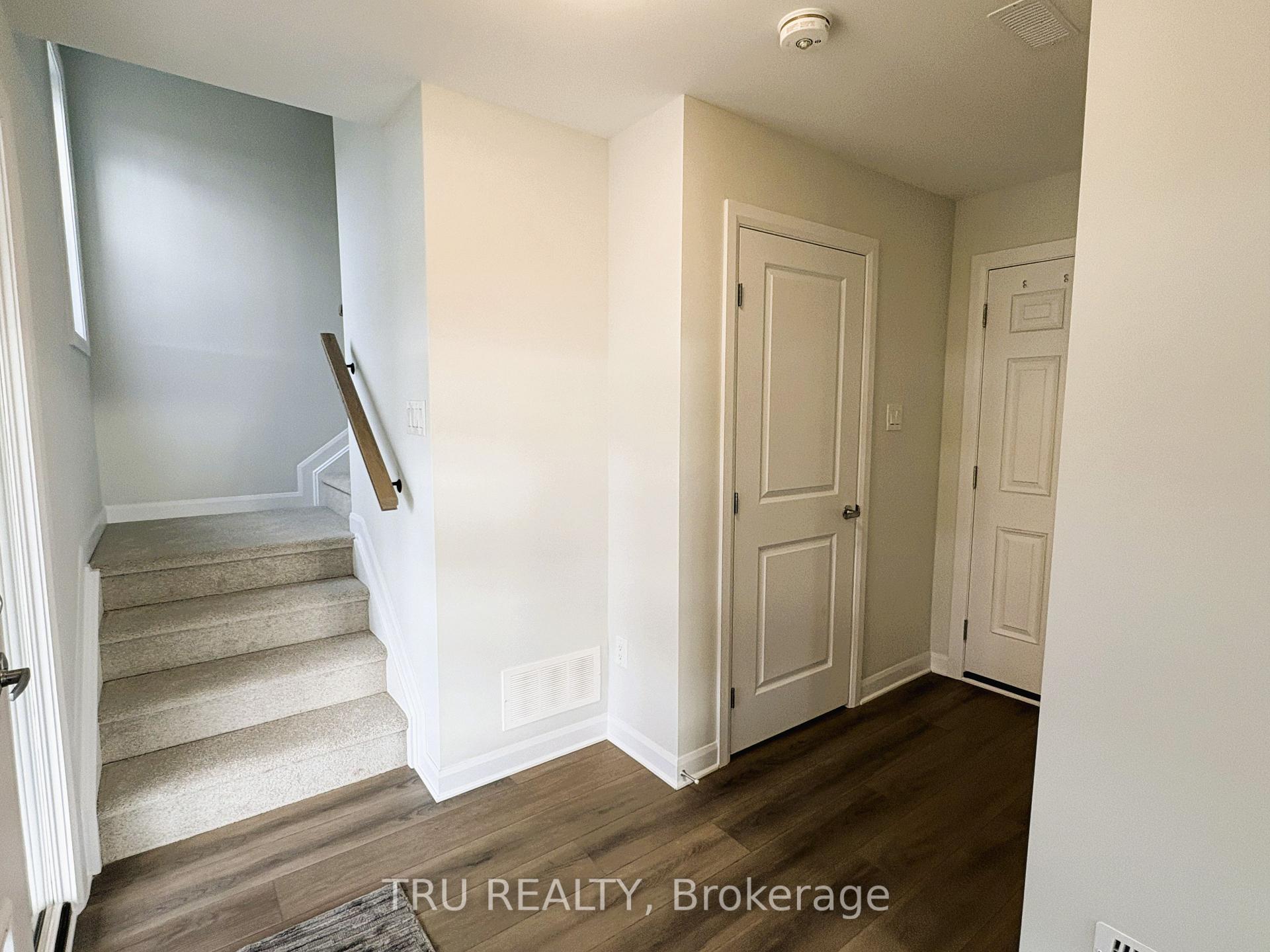 Photo 9 of 324 Clearpath Private, Ottawa, Kanata - Kanata Lakes/Heritage Hills — HOMEH