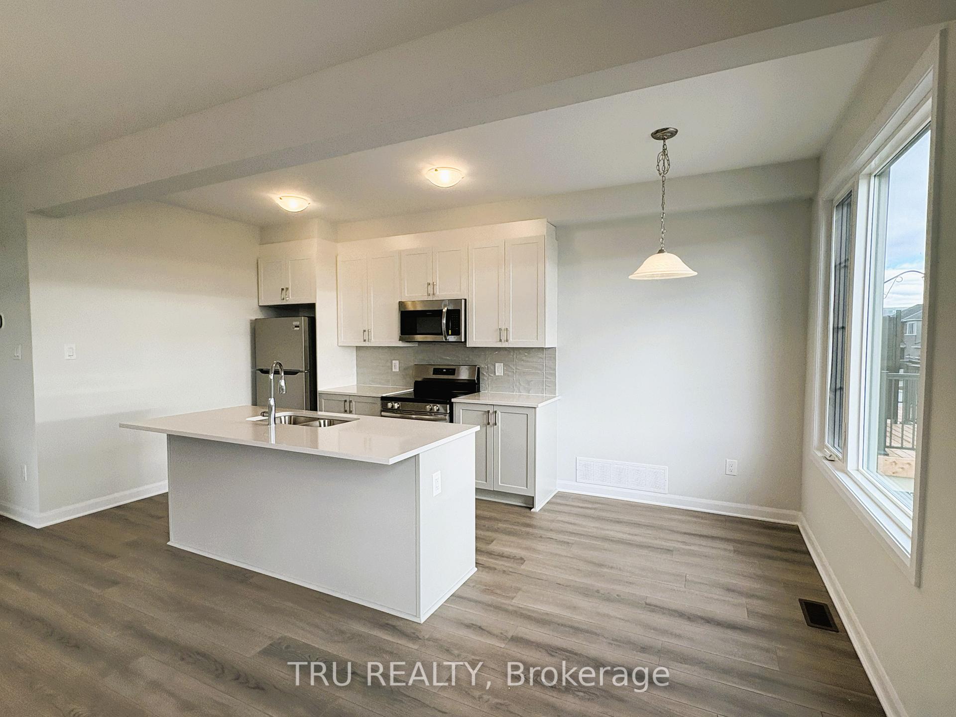 Photo 13 of 324 Clearpath Private, Ottawa, Kanata - Kanata Lakes/Heritage Hills — HOMEH