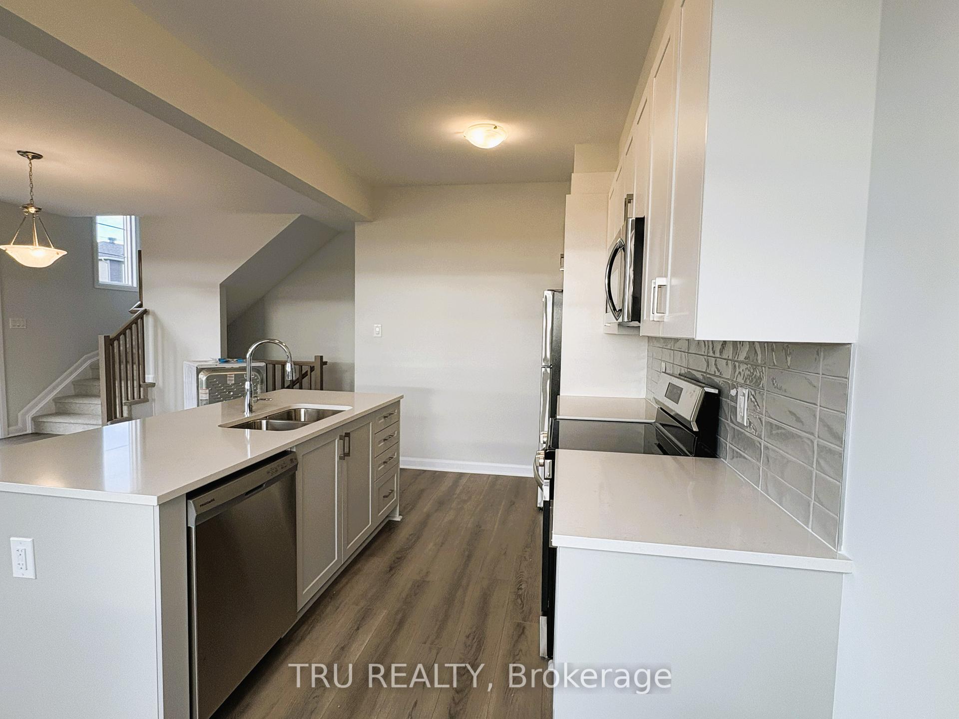 Photo 15 of 324 Clearpath Private, Ottawa, Kanata - Kanata Lakes/Heritage Hills — HOMEH