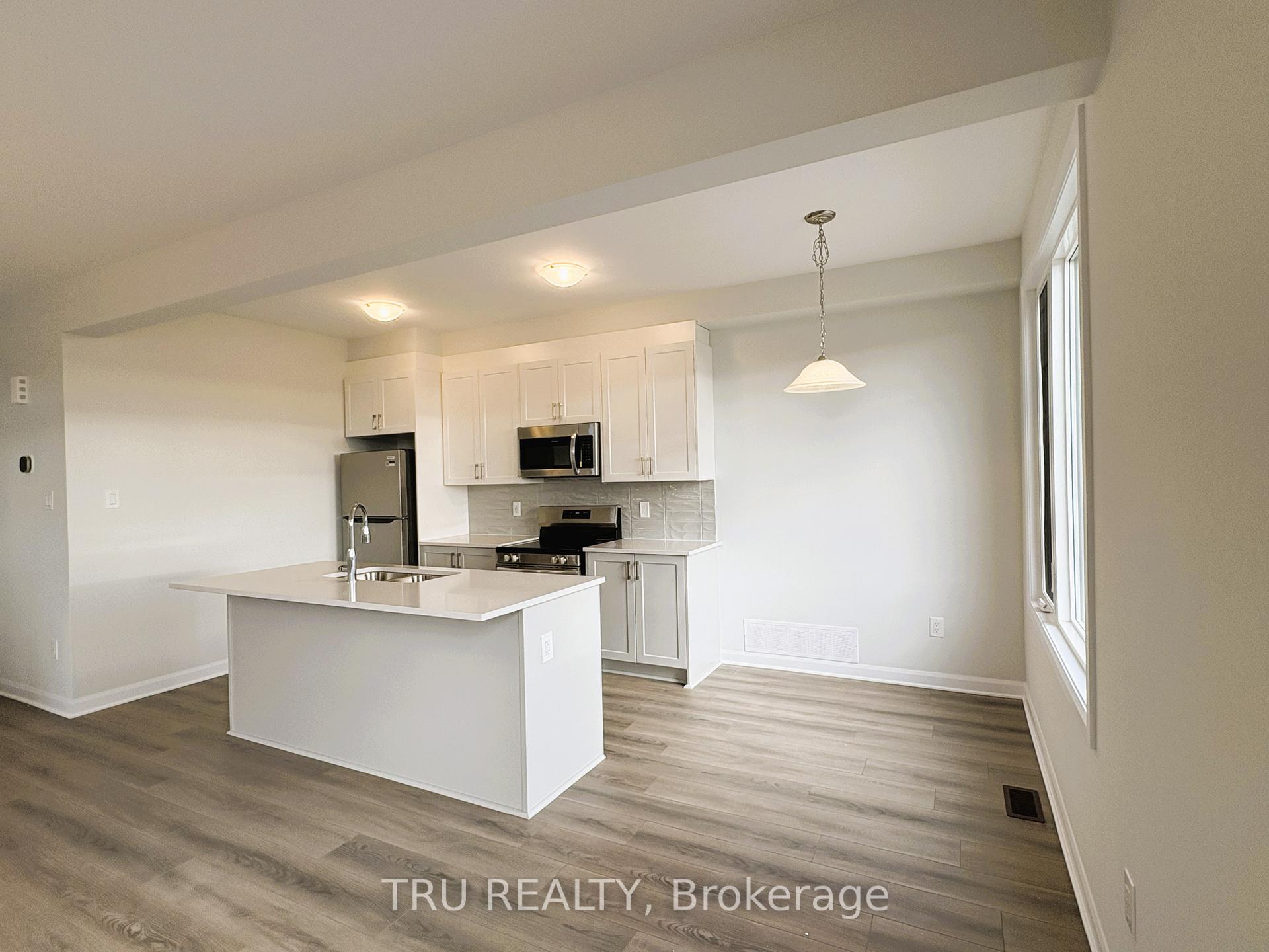 Photo 16 of 324 Clearpath Private, Ottawa, Kanata - Kanata Lakes/Heritage Hills — HOMEH