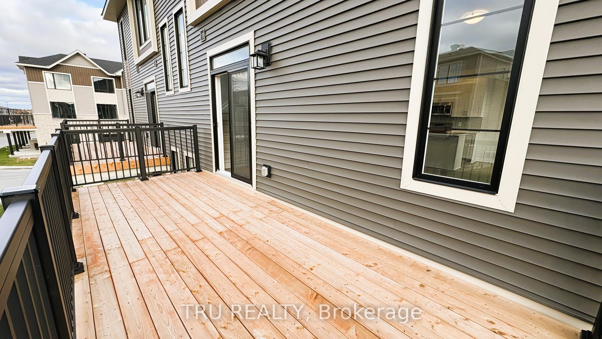 Photo 32 of 324 Clearpath Private, Ottawa, Kanata - Kanata Lakes/Heritage Hills — HOMEH
