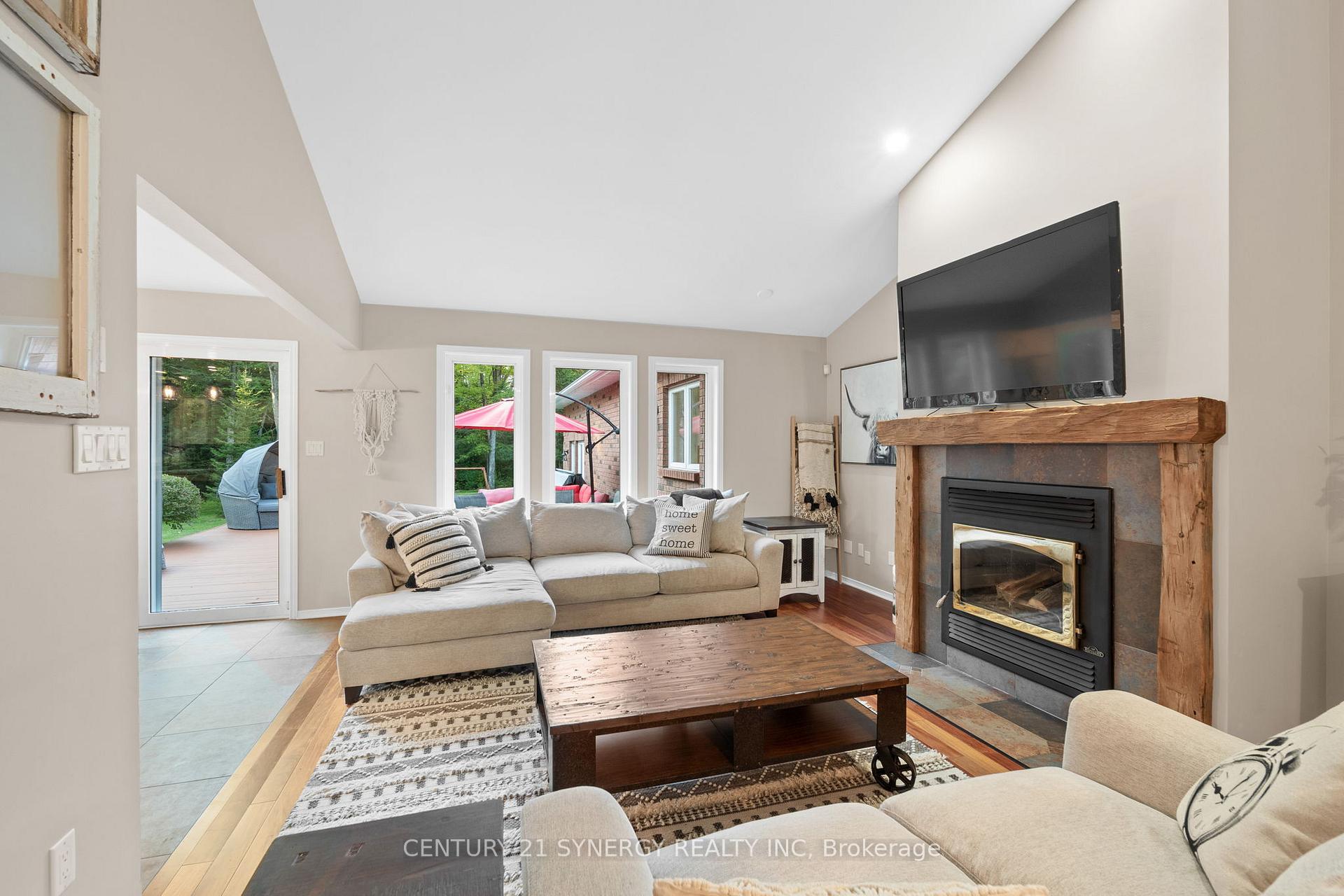 Photo 5 of 5487 Cedar Drive, Ottawa, Manotick East to Manotick Station — HOMEH