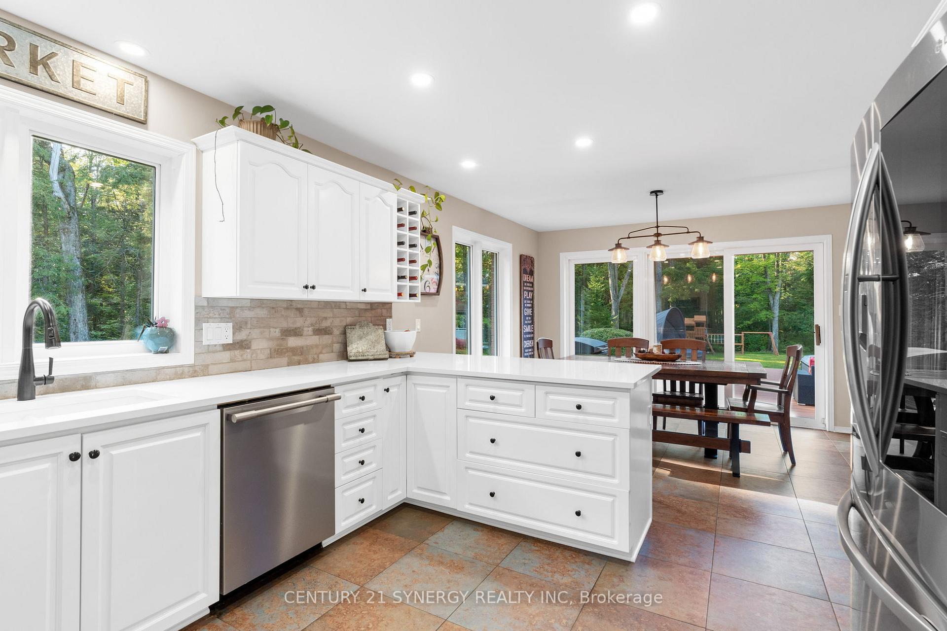 Photo 8 of 5487 Cedar Drive, Ottawa, Manotick East to Manotick Station — HOMEH