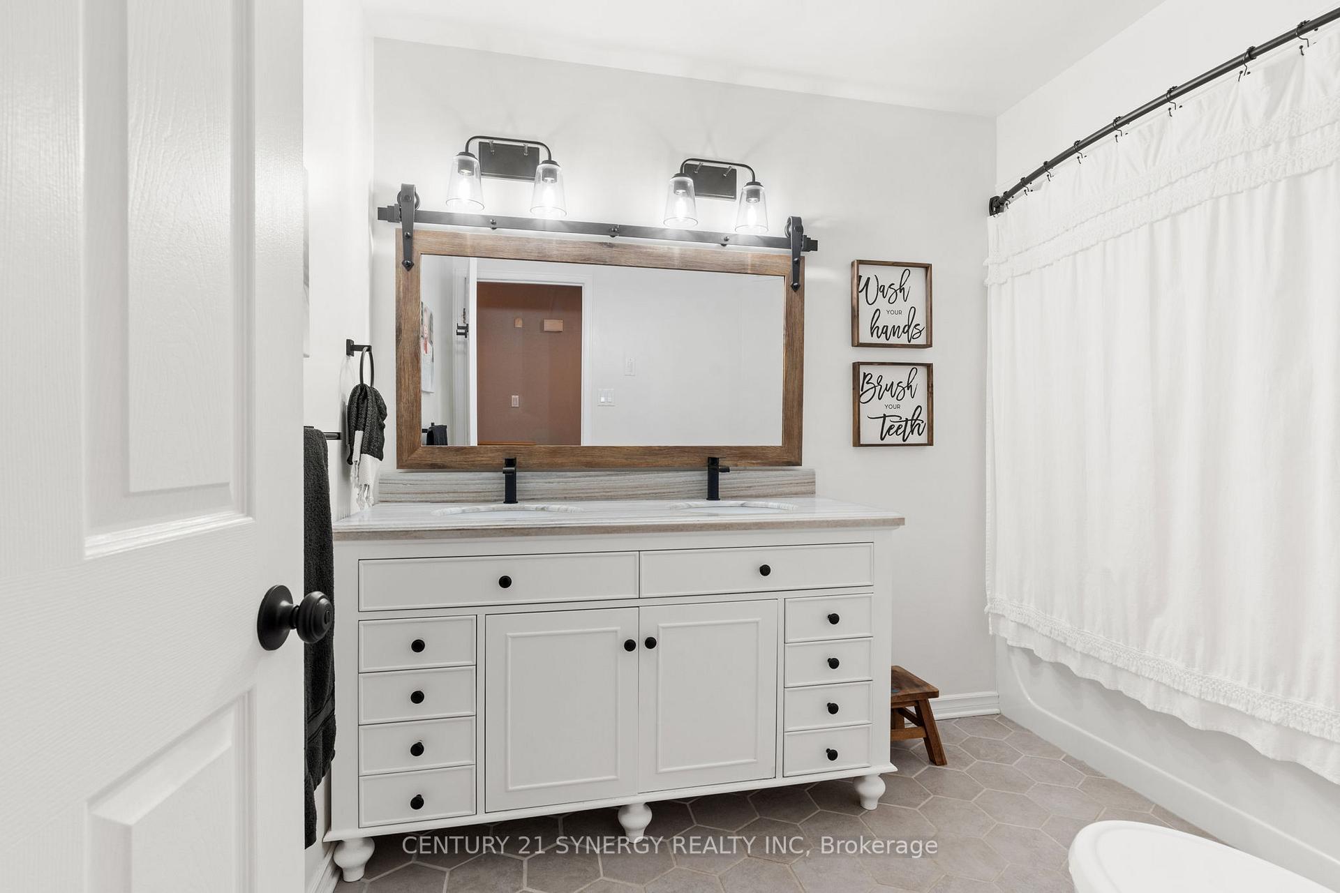 Photo 18 of 5487 Cedar Drive, Ottawa, Manotick East to Manotick Station — HOMEH