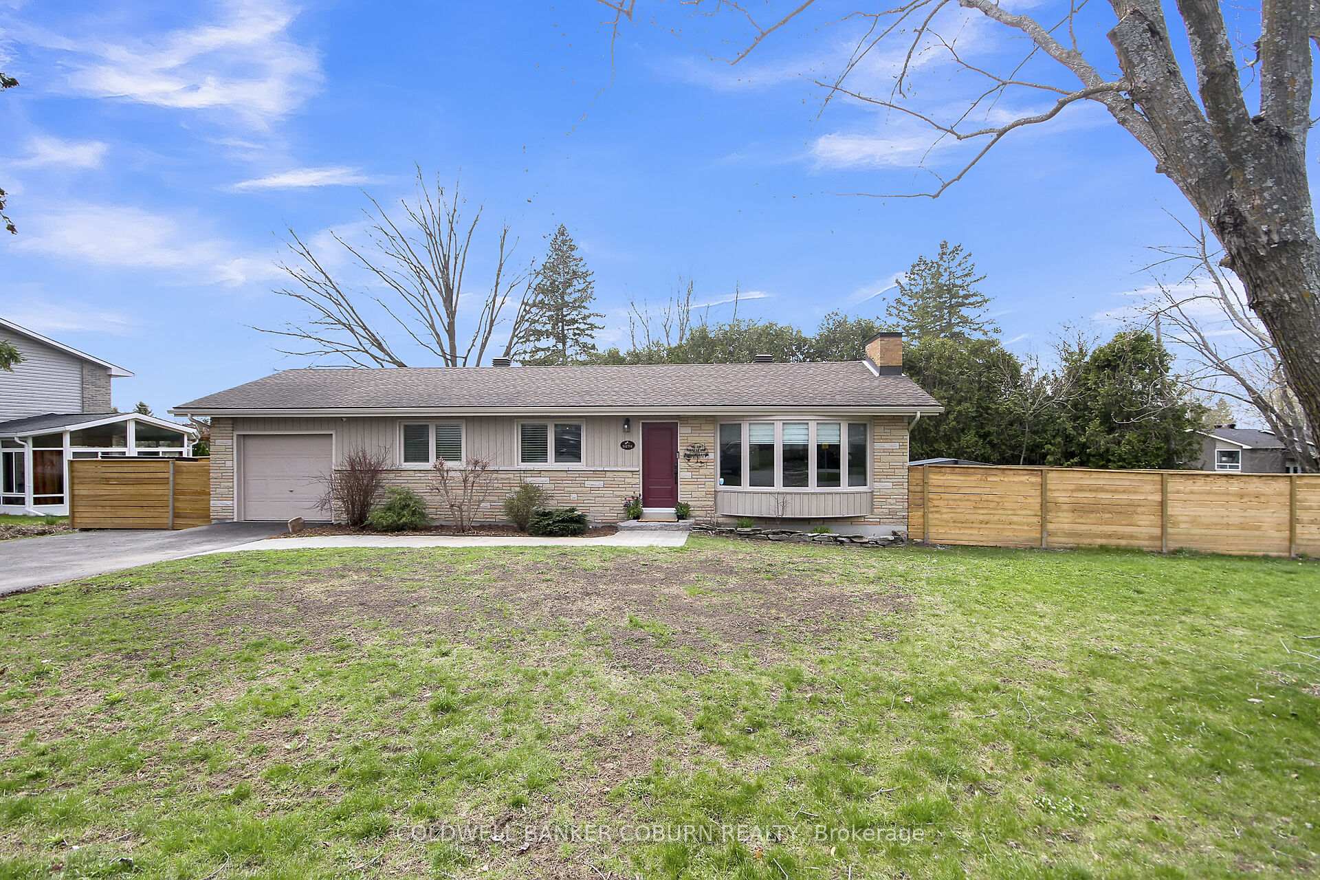 Photo 1 of 5274 Driscoll Drive, Ottawa, Manotick Long Island & Nicholls Island — HOMEH