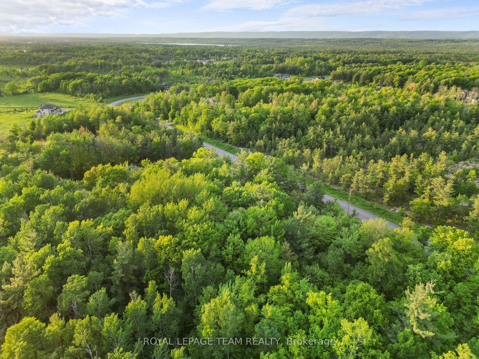 Photo 9 of 148 Derbeyshire Street, Ottawa, Kanata - Kanata (North West) — HOMEH