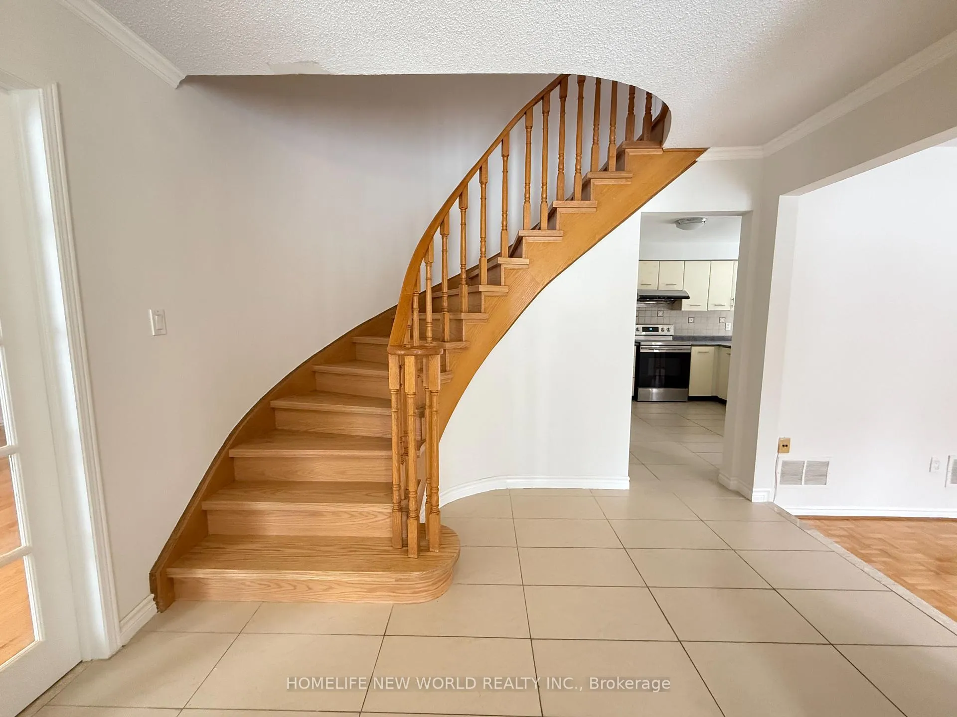 Photo 12 of 106 Morrison Crescent, Markham, Buttonville — HOMEH