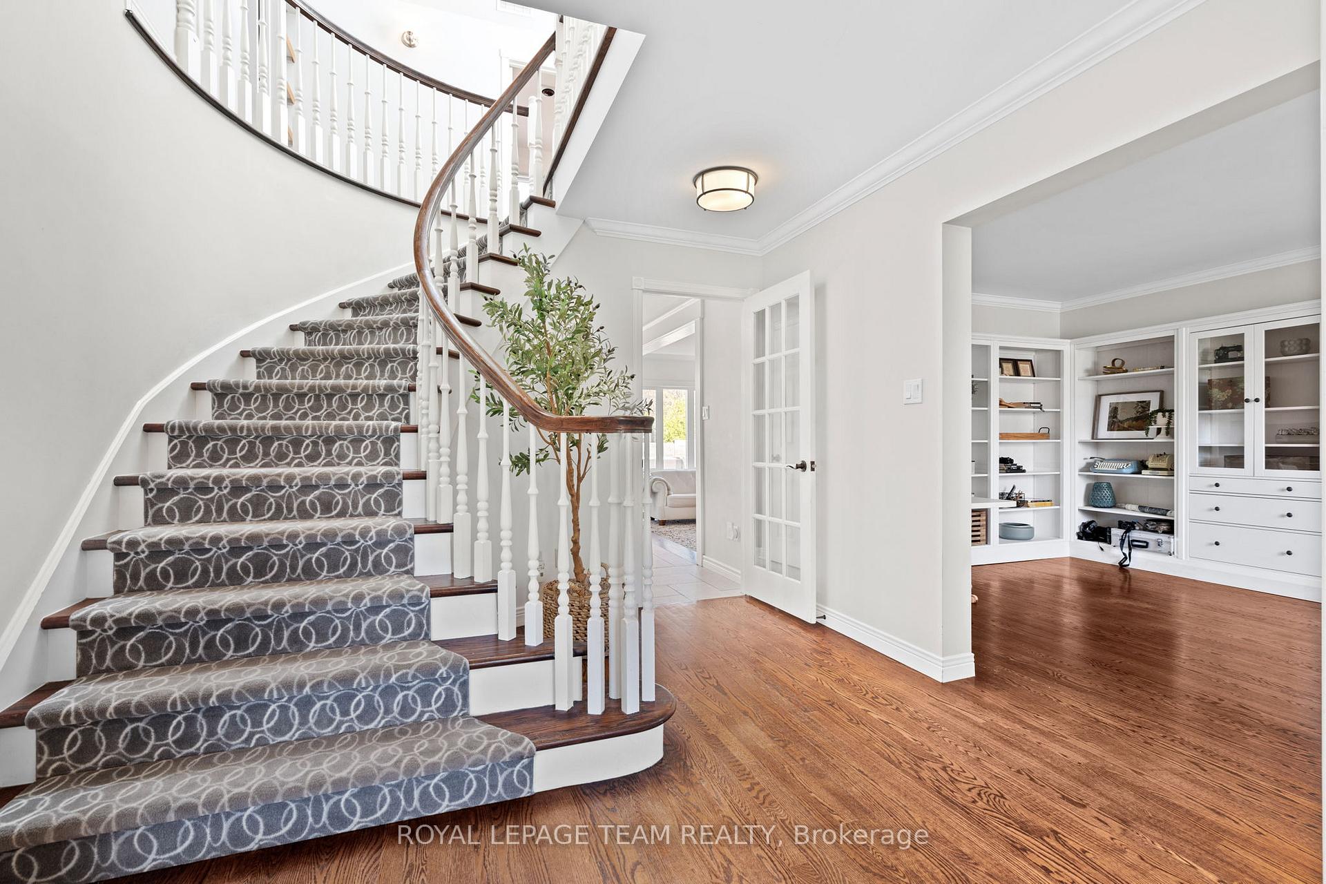 Photo 5 of 1317 Revell Drive, Ottawa, Manotick Village & Manotick Estates — HOMEH