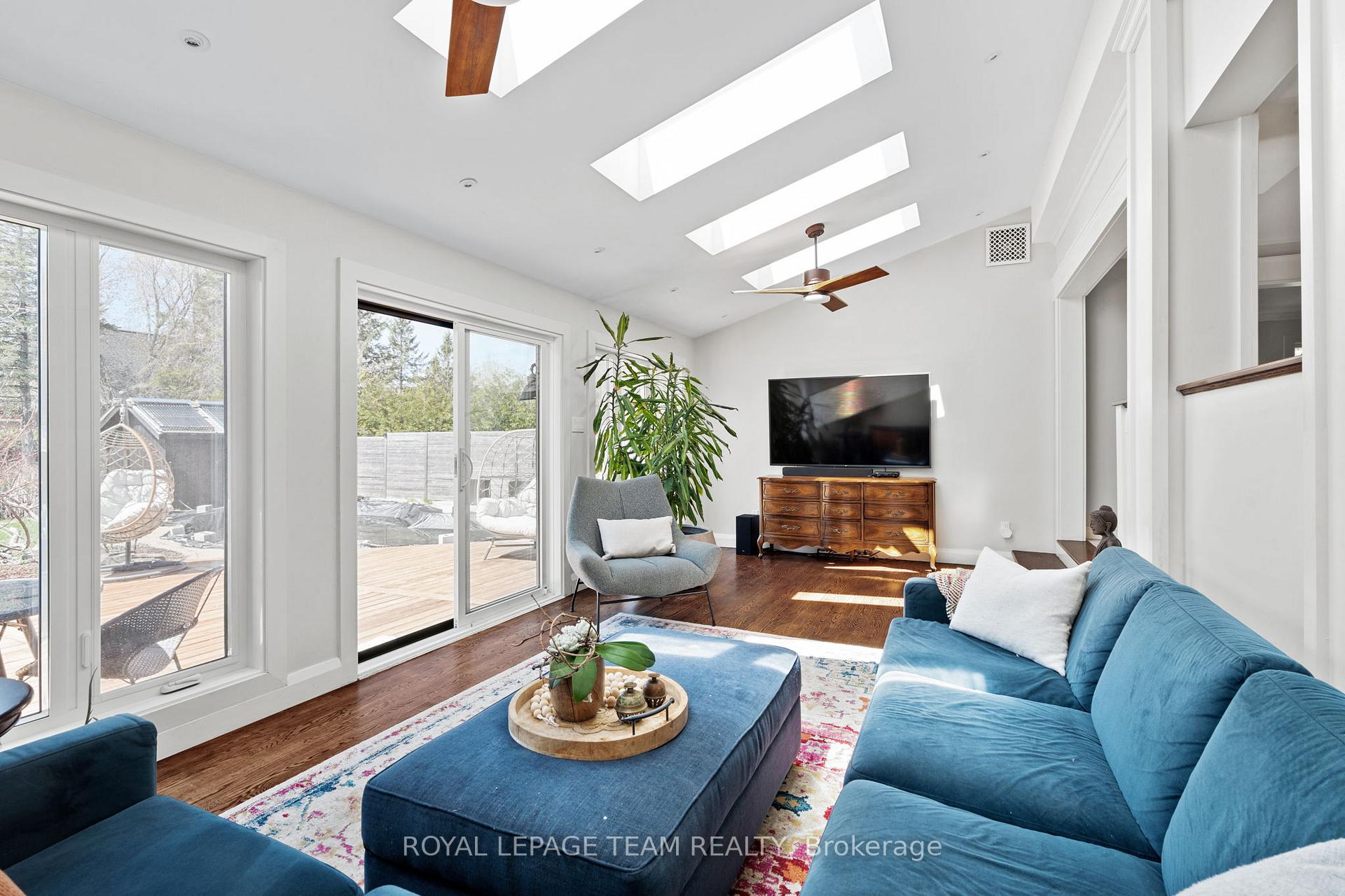 Photo 10 of 1317 Revell Drive, Ottawa, Manotick Village & Manotick Estates — HOMEH