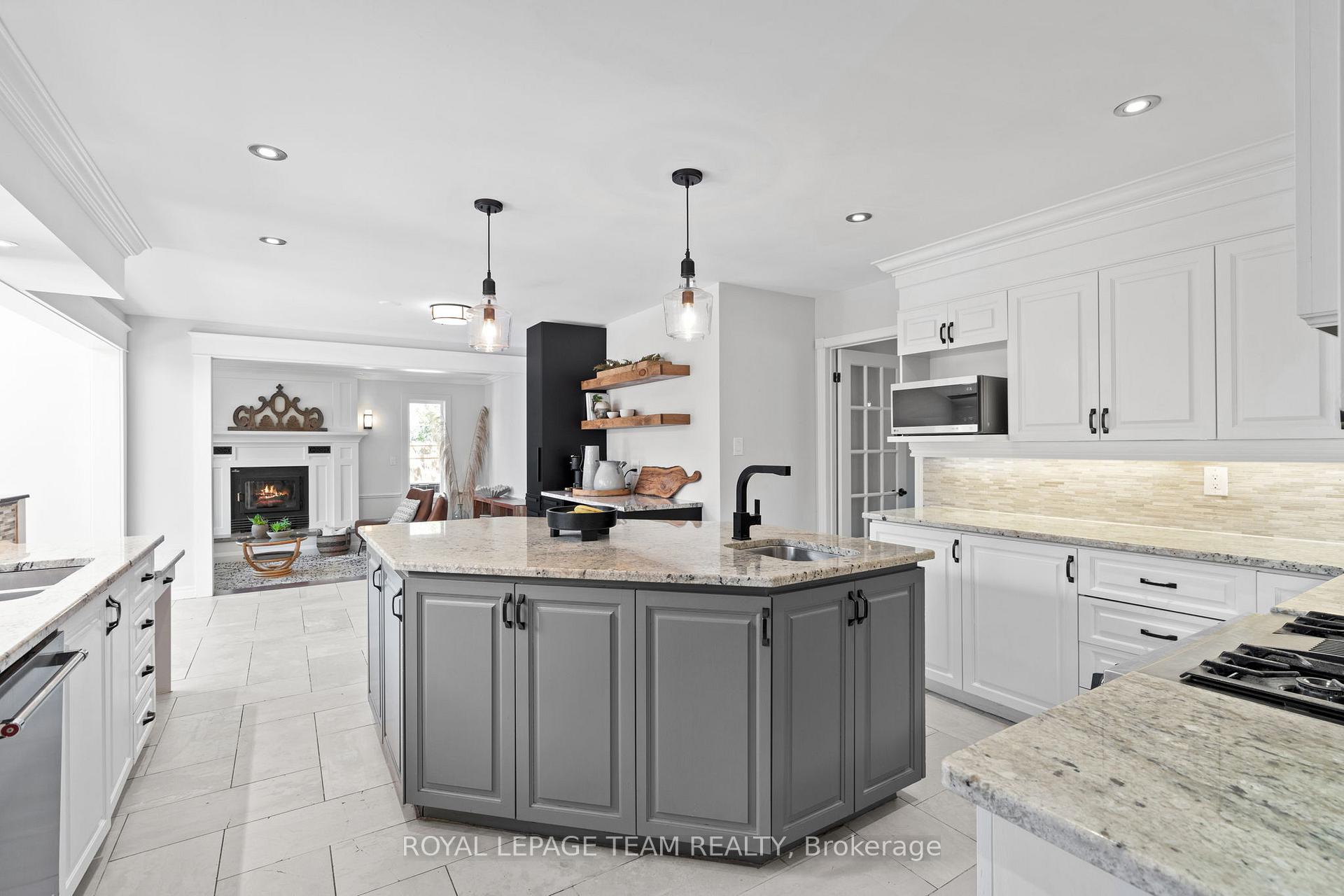Photo 17 of 1317 Revell Drive, Ottawa, Manotick Village & Manotick Estates — HOMEH