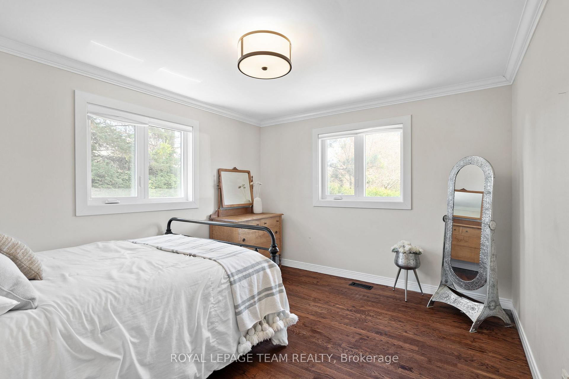 Photo 23 of 1317 Revell Drive, Ottawa, Manotick Village & Manotick Estates — HOMEH