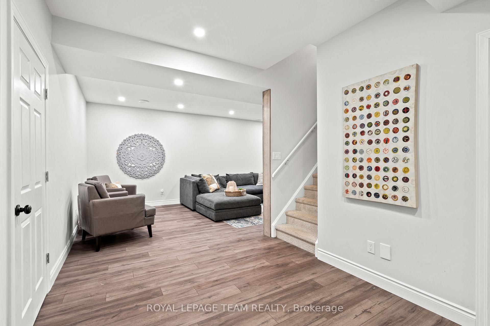 Photo 35 of 1317 Revell Drive, Ottawa, Manotick Village & Manotick Estates — HOMEH