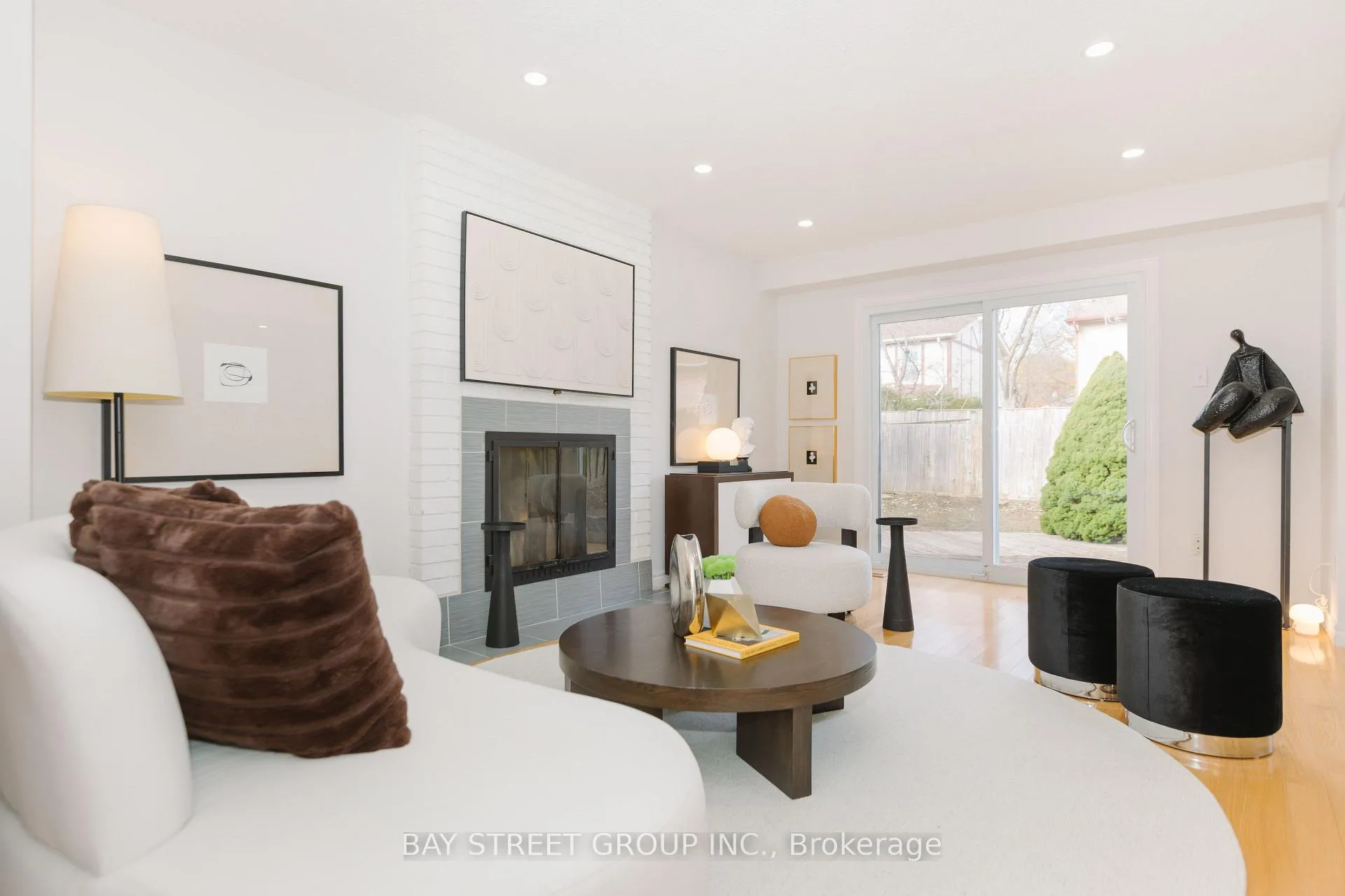 Photo 17 of 75 Breckonwood Crescent, Markham, Aileen-Willowbrook — HOMEH