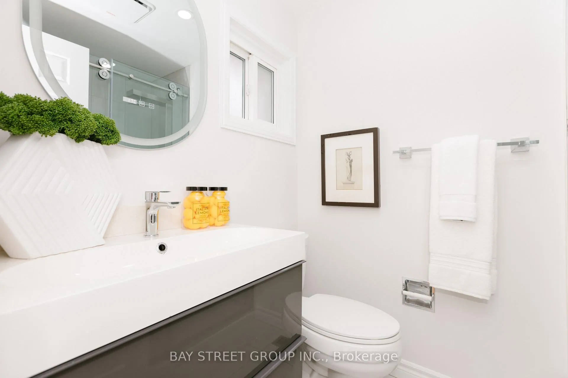 Photo 25 of 75 Breckonwood Crescent, Markham, Aileen-Willowbrook — HOMEH