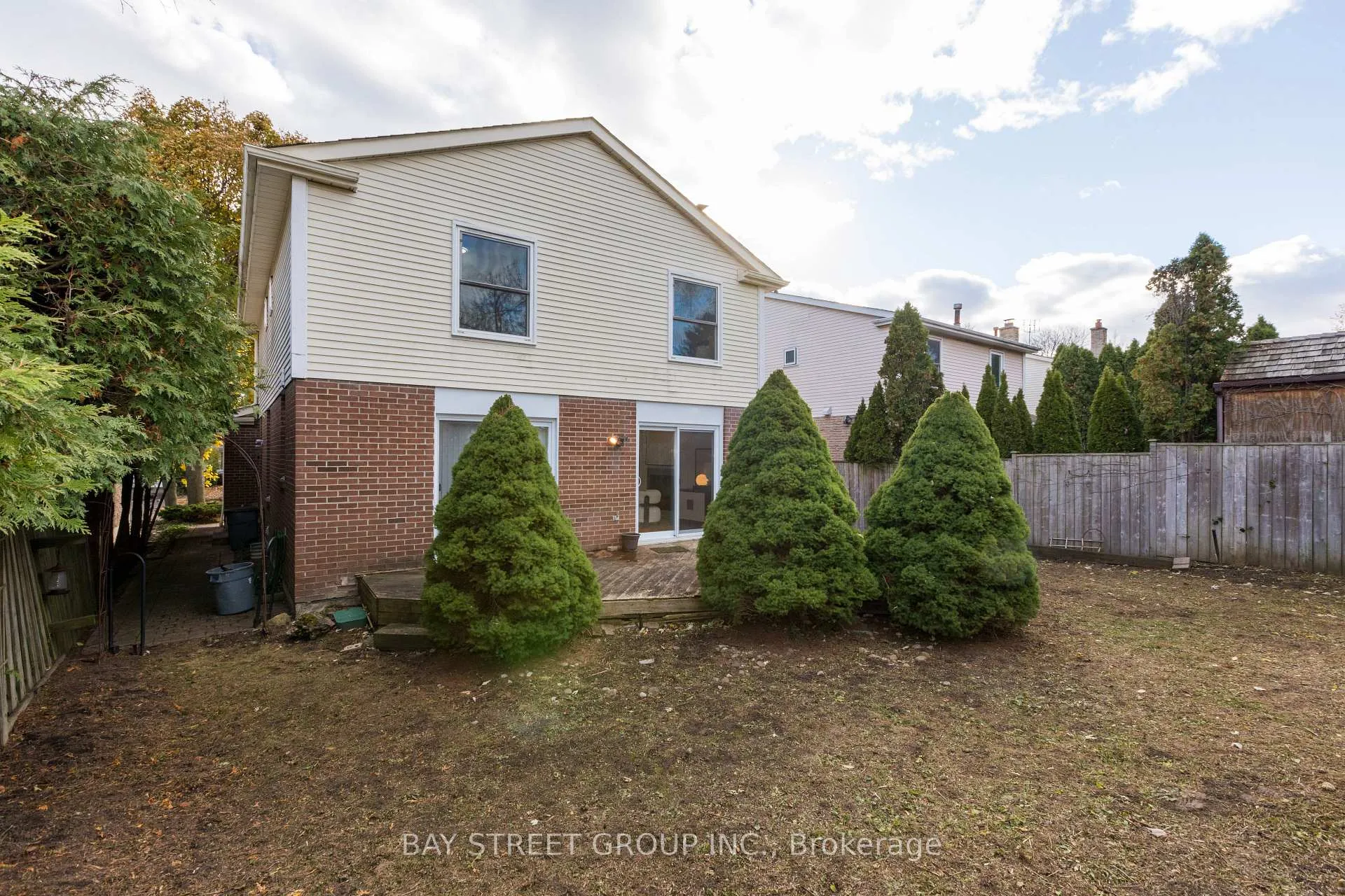 Photo 48 of 75 Breckonwood Crescent, Markham, Aileen-Willowbrook — HOMEH