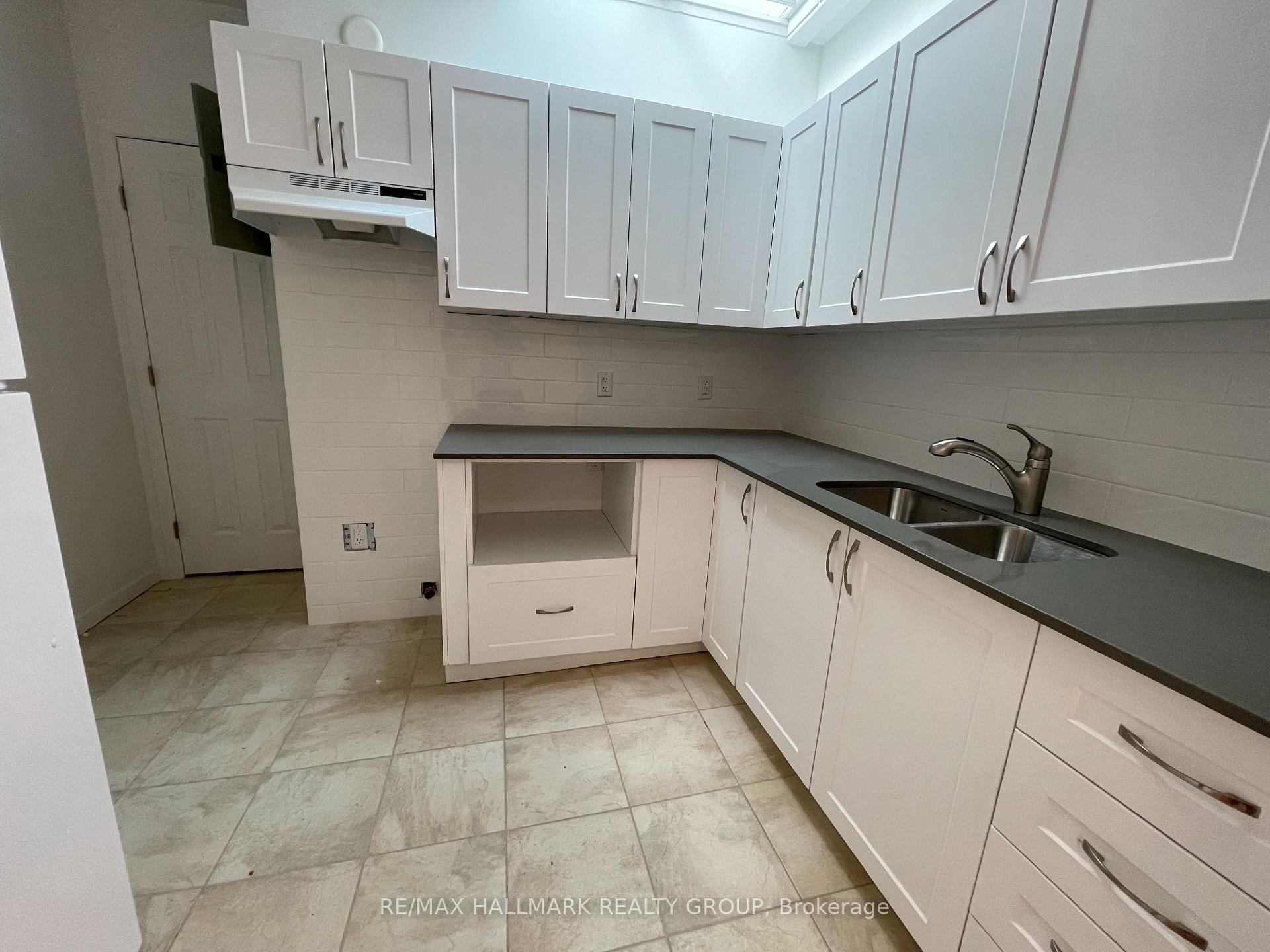 Photo 5 of Unit 1, 135 Murray Street, Ottawa, Lower Town/Byward Market — HOMEH