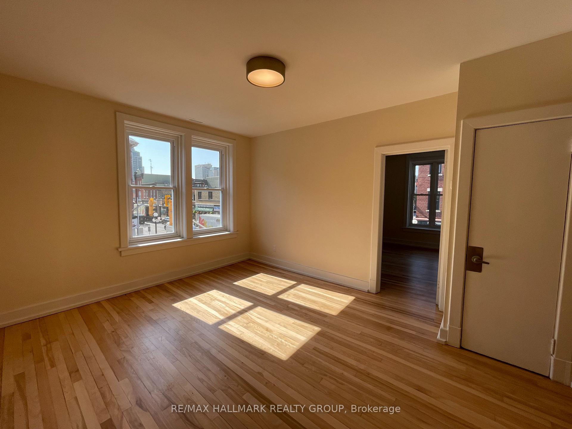 Photo 9 of Unit 1, 135 Murray Street, Ottawa, Lower Town/Byward Market — HOMEH