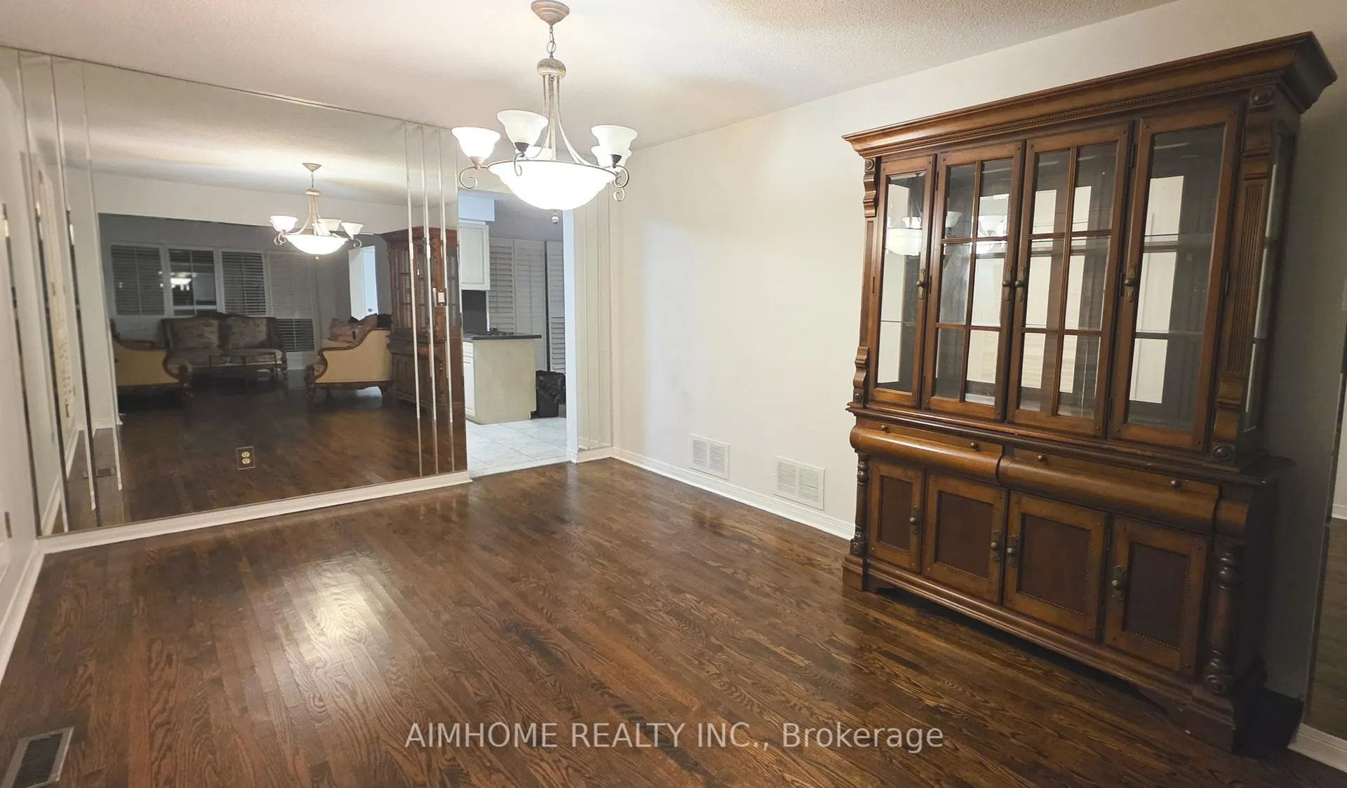 Photo 7 of 18 Brookshire Circle, Markham, Thornlea — HOMEH