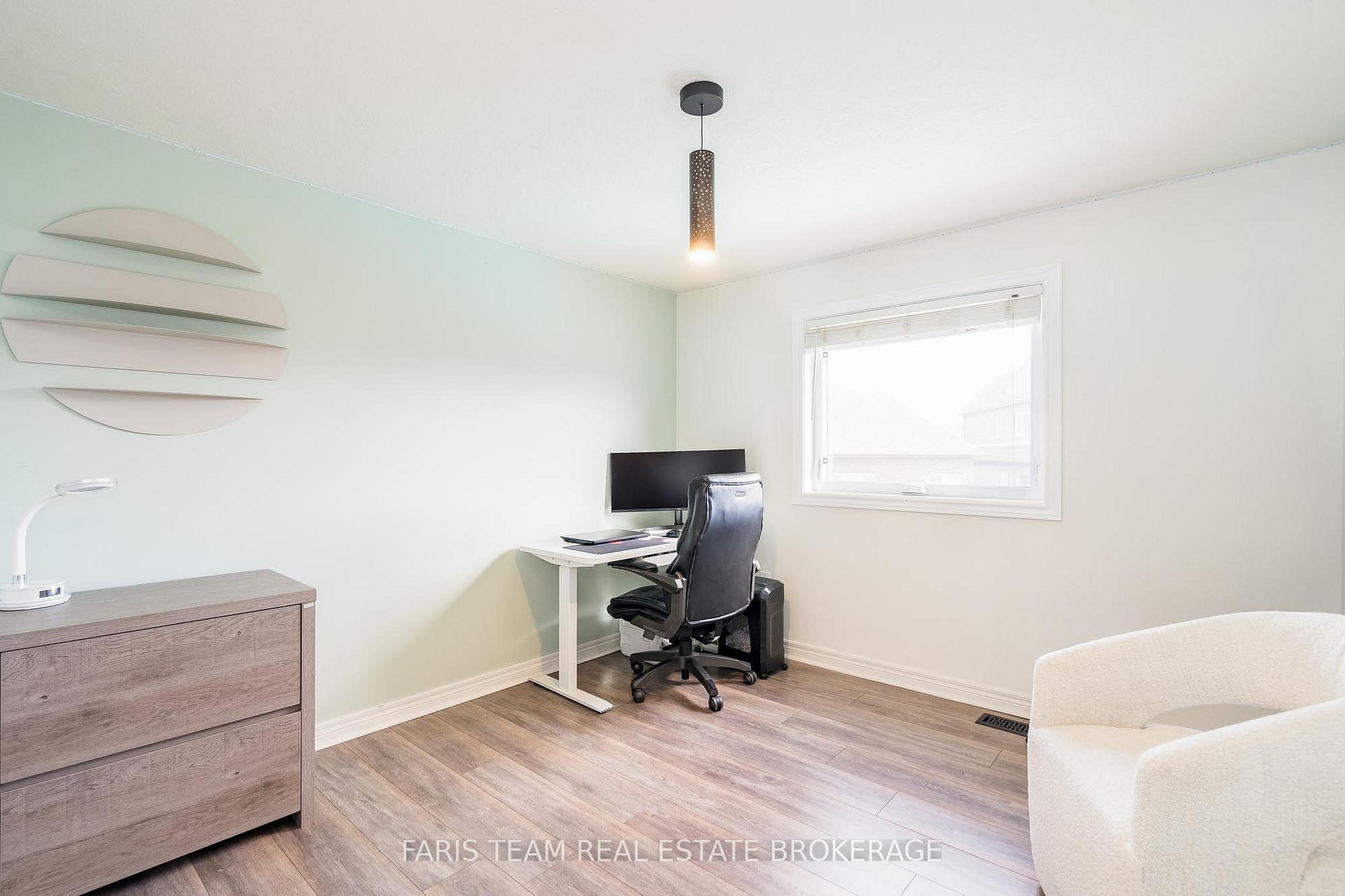 Photo 3 of 1075 Muriel Street, Innisfil, Alcona — HOMEH