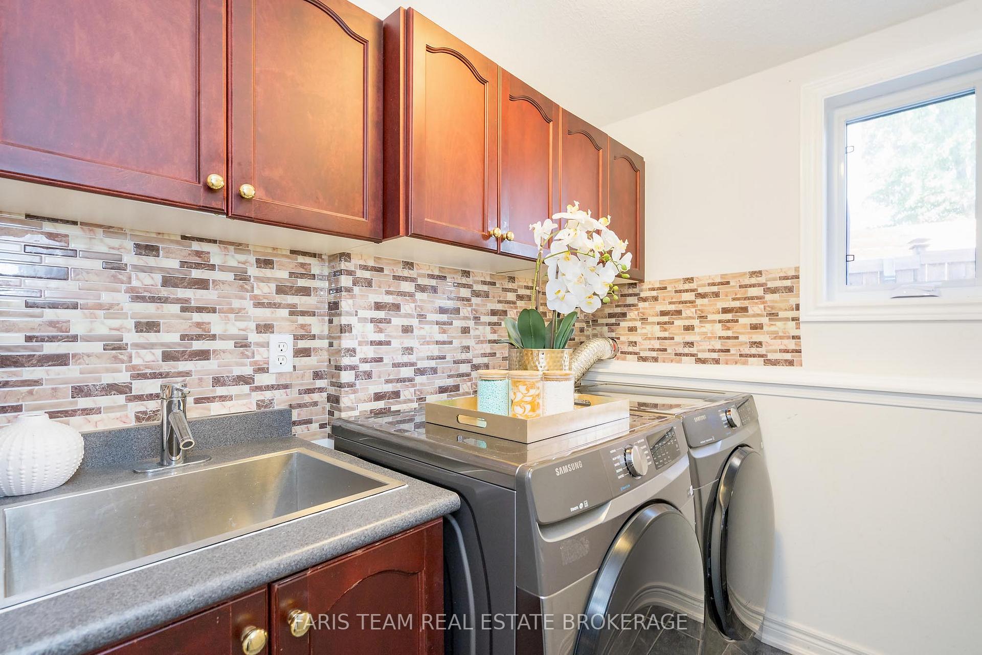 Photo 7 of 1075 Muriel Street, Innisfil, Alcona — HOMEH