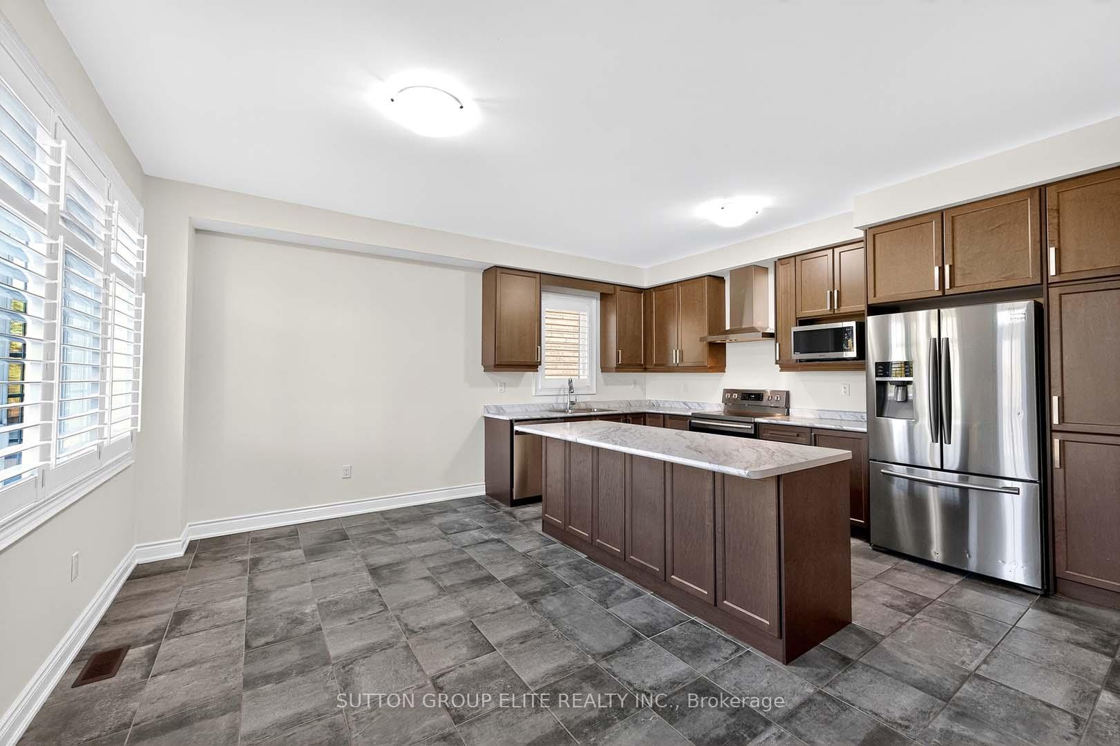 Photo 12 of 351 Humphrey Street, Hamilton, Waterdown — HOMEH