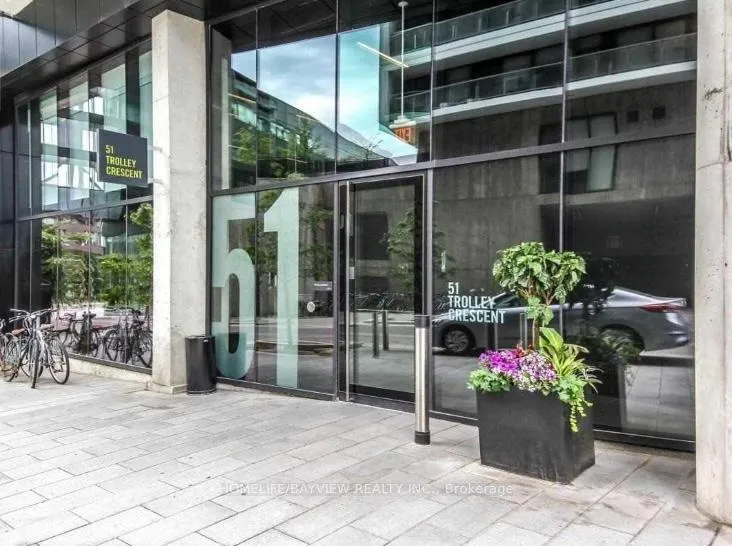 Photo 3 of Unit 324, 51 Trolley Crescent, Toronto, Moss Park — HOMEH