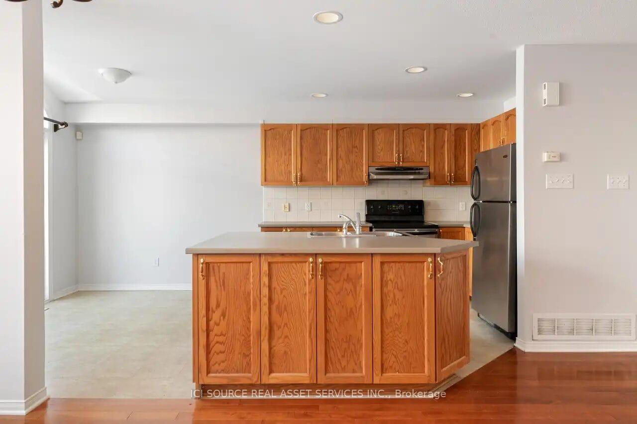 Photo 7 of 239 Meadowbreeze Drive, Ottawa, Kanata - Emerald Meadows/Trailwest — HOMEH