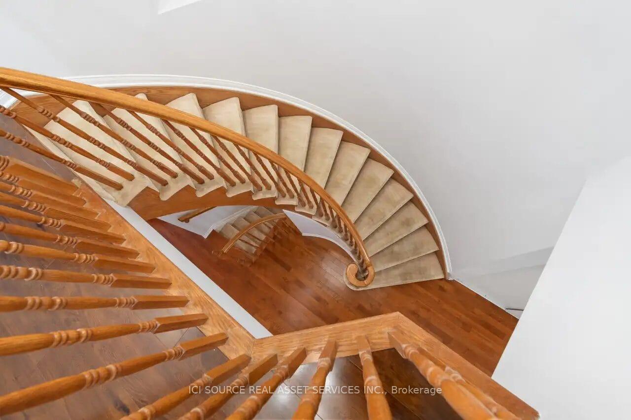 Photo 10 of 239 Meadowbreeze Drive, Ottawa, Kanata - Emerald Meadows/Trailwest — HOMEH