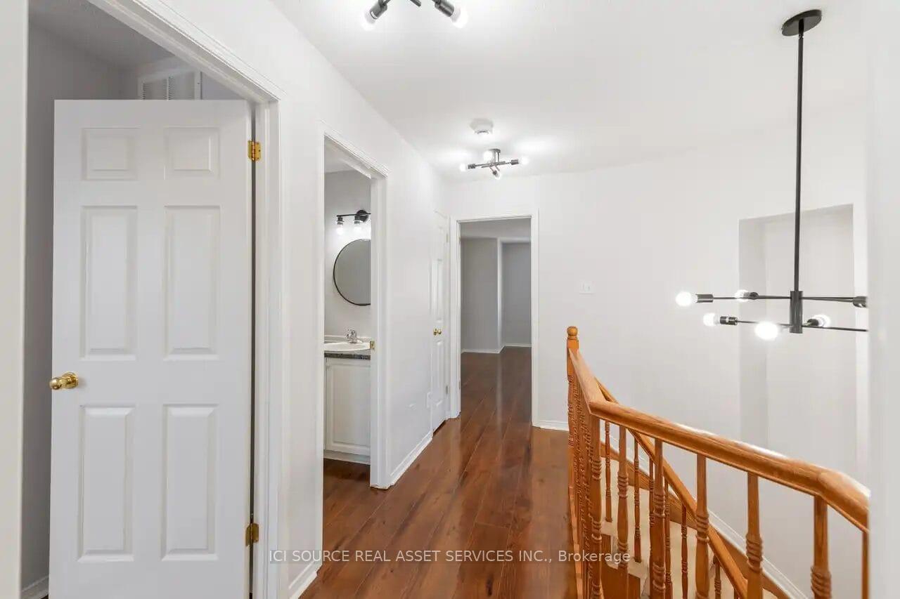 Photo 11 of 239 Meadowbreeze Drive, Ottawa, Kanata - Emerald Meadows/Trailwest — HOMEH
