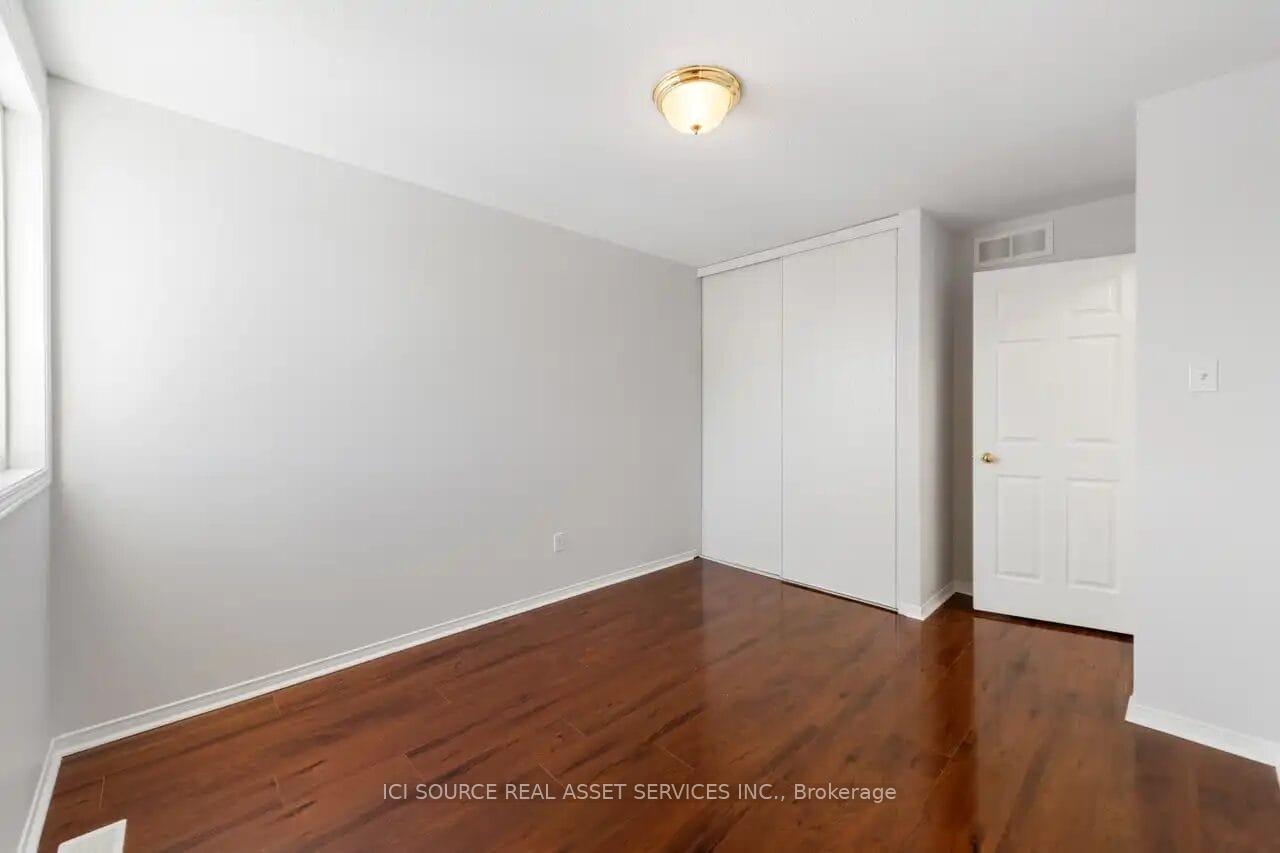 Photo 14 of 239 Meadowbreeze Drive, Ottawa, Kanata - Emerald Meadows/Trailwest — HOMEH