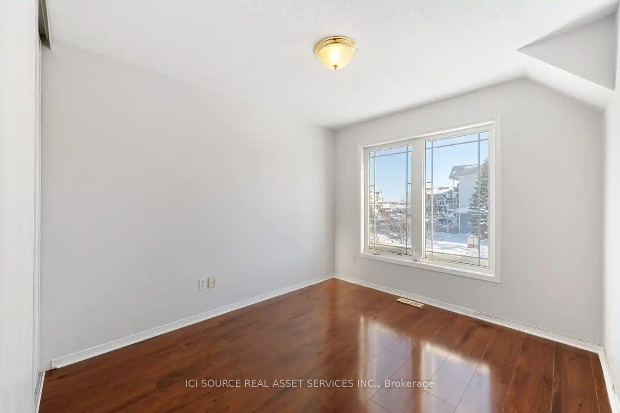 Photo 15 of 239 Meadowbreeze Drive, Ottawa, Kanata - Emerald Meadows/Trailwest — HOMEH
